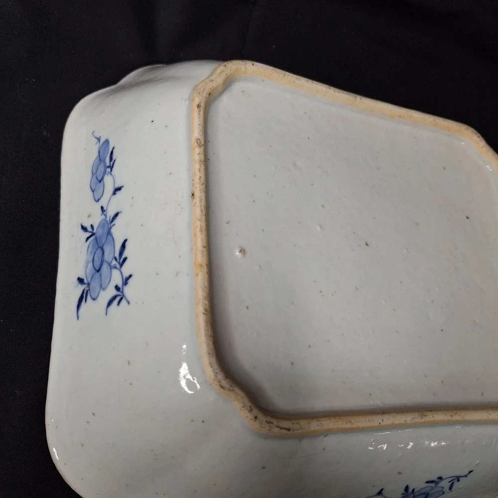 Antique 19th Century Chinese Export‎ Nanking Porcelain Vegetable Dish Scalloped